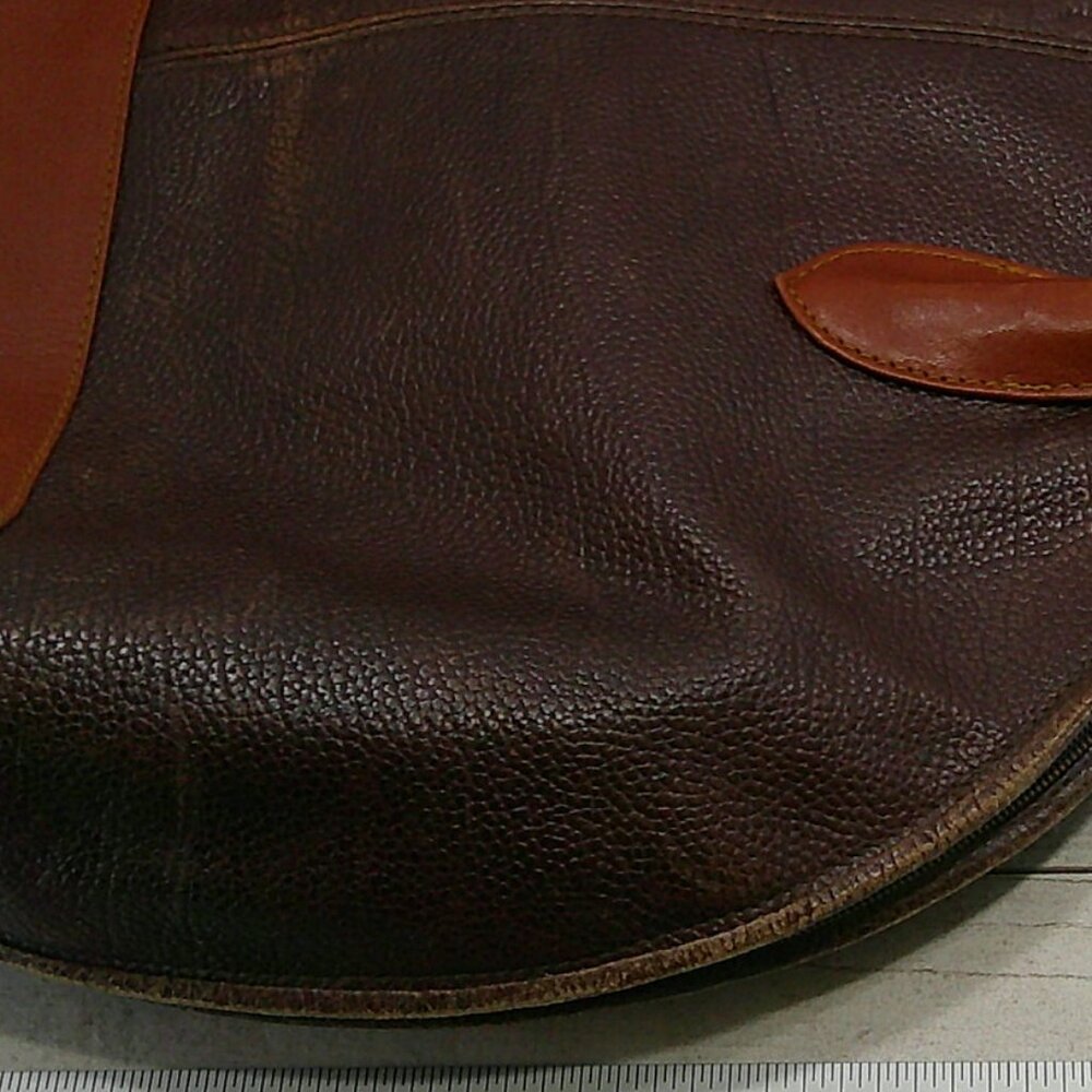 Unisa Rare Leather Vintage Large 16' Half Moon Shoulder Bag Purse Pocketbook - Picture 11 of 11